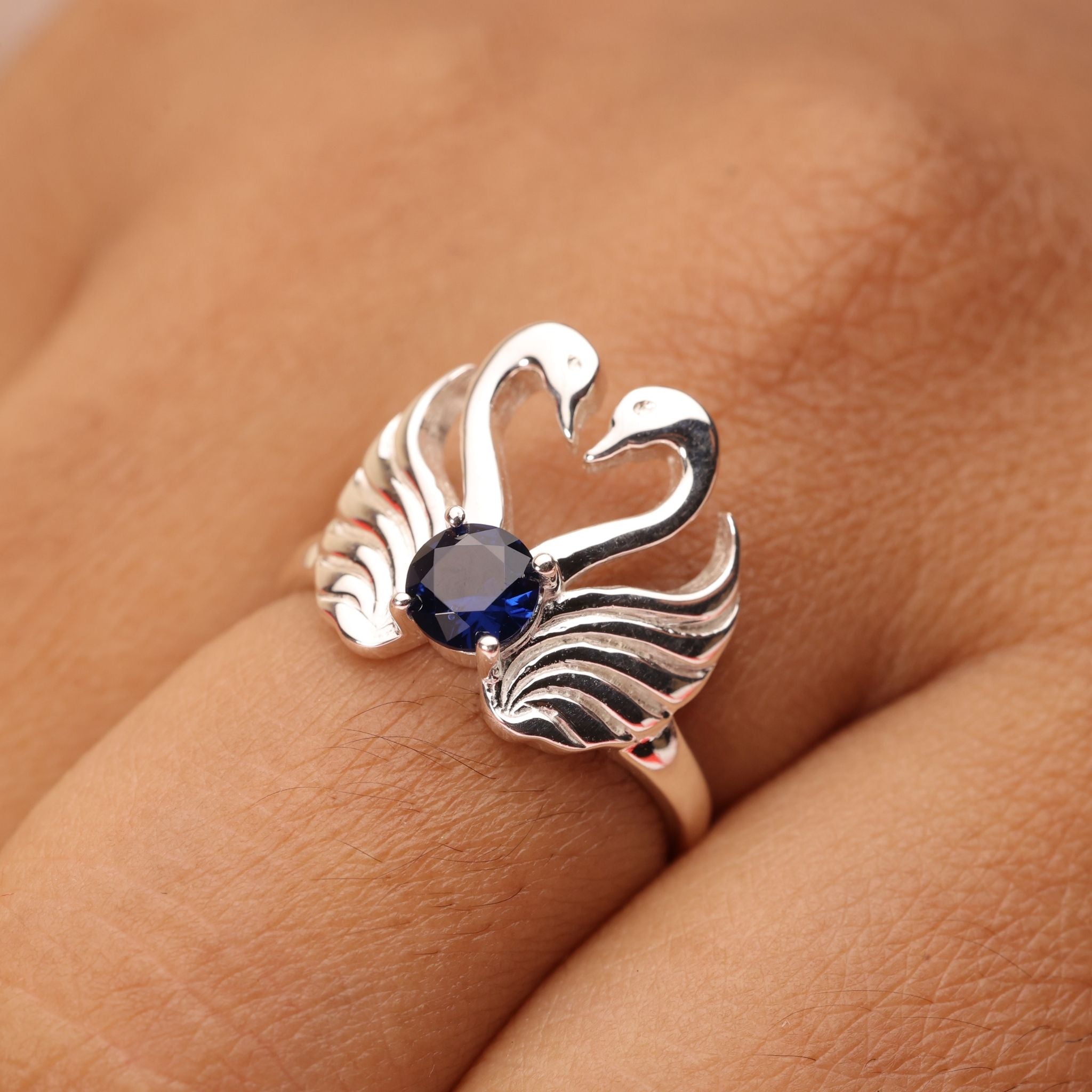 Swan heart cubic zirconia ring crafted in 925 sterling silver
