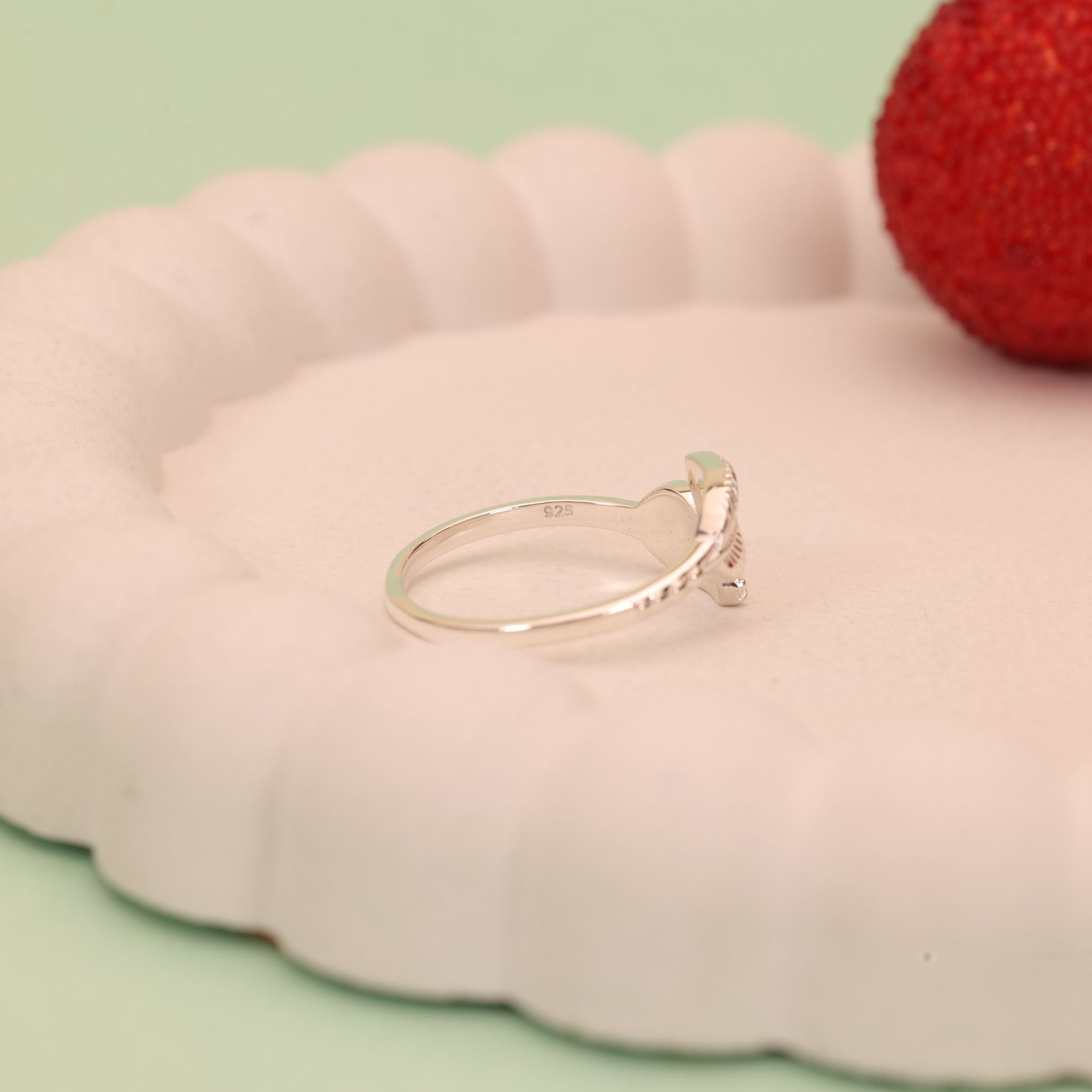 Textured Leaf Silver Ring