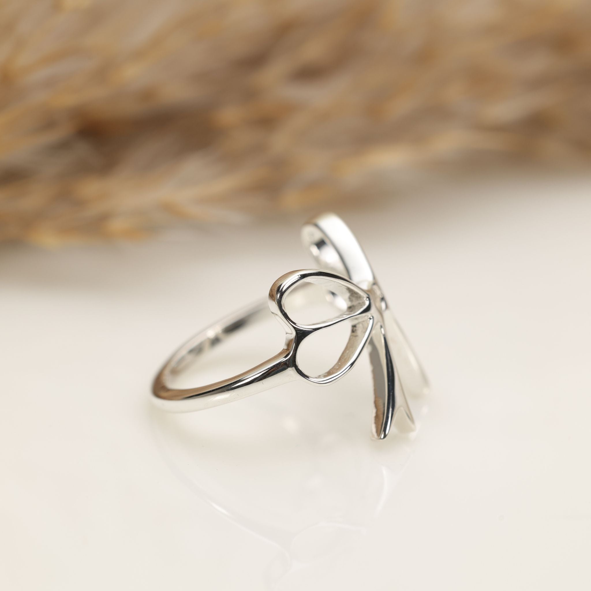 Bow Ring